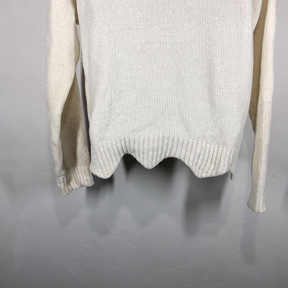 Love Tree cream super soft sweater size small - Picture 8 of 11